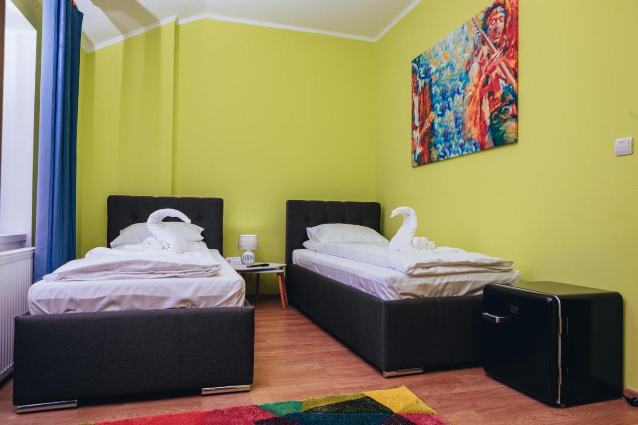Guitar - Camere De Inchiriat Sibiu Dış mekan fotoğraf