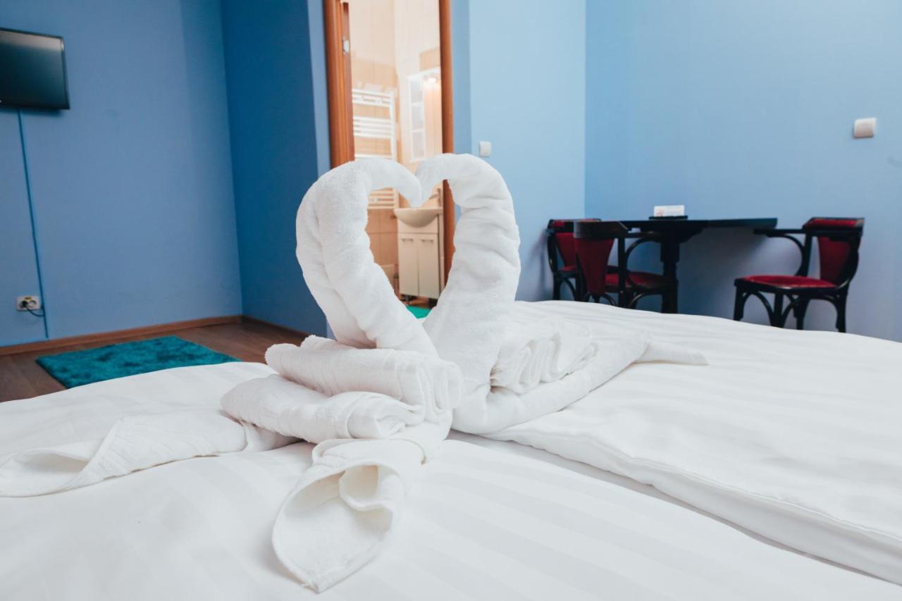 Guitar - Camere De Inchiriat Sibiu Dış mekan fotoğraf
