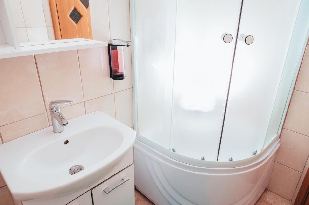 Guitar - Camere De Inchiriat Sibiu Dış mekan fotoğraf