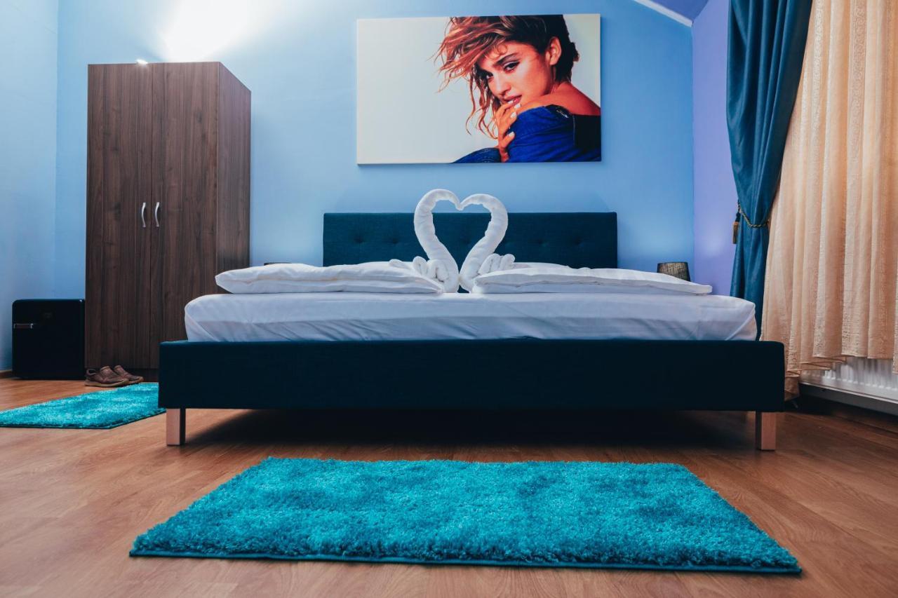 Guitar - Camere De Inchiriat Sibiu Dış mekan fotoğraf