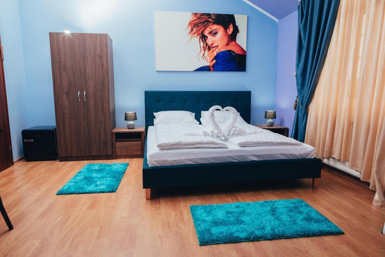 Guitar - Camere De Inchiriat Sibiu Dış mekan fotoğraf